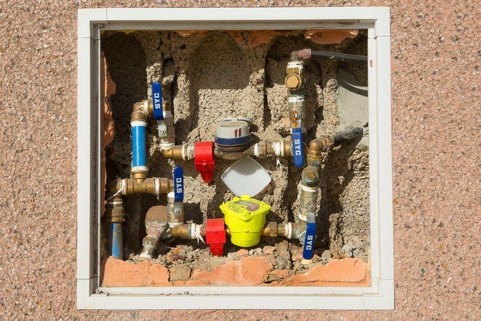 The Trouble Behind the Walls: Eight Plumbing Problems That Can Quietly Damage Your Home